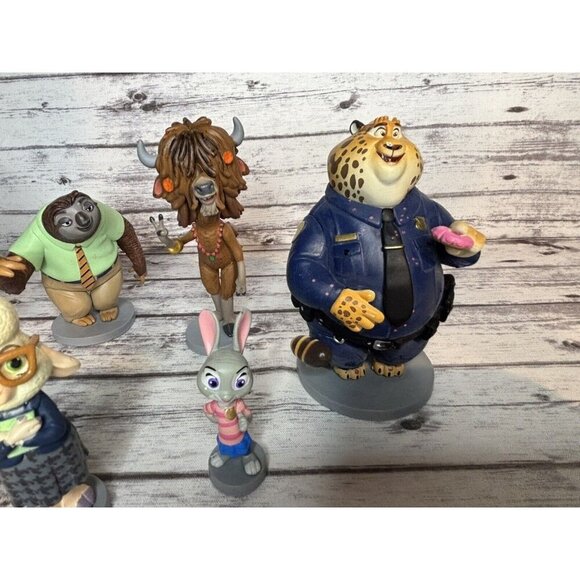Disney Zootopia PVC Plastic Figurines Cake Toppers Lot Of 6 - Picture 3 of 10